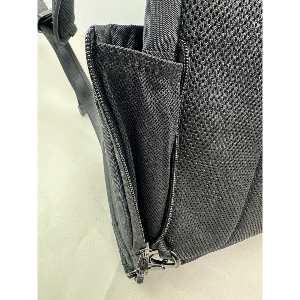 Travelon Anti-Theft Urban Sling Bag NWT